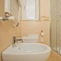 bagno appartamento vacanze Agropoli bidet, vaso, doccia